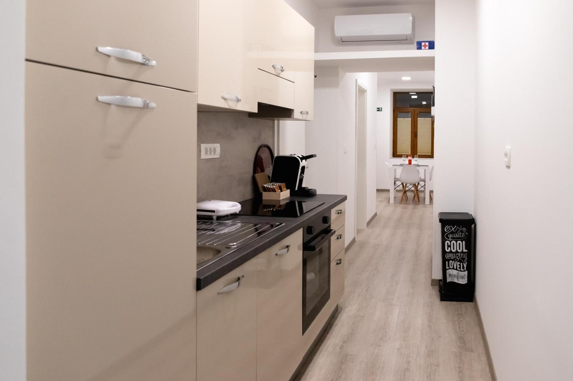 Oliver Street Apartment Vipava Extérieur photo