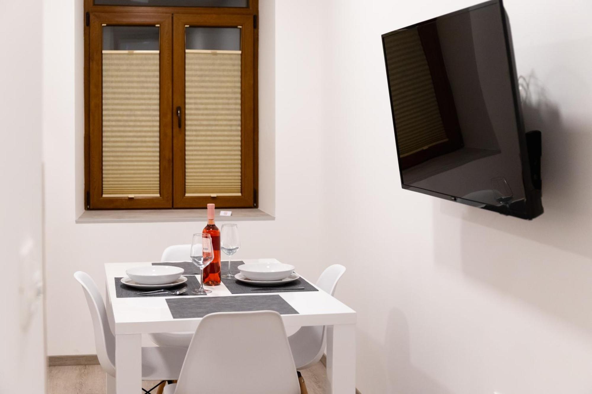 Oliver Street Apartment Vipava Extérieur photo